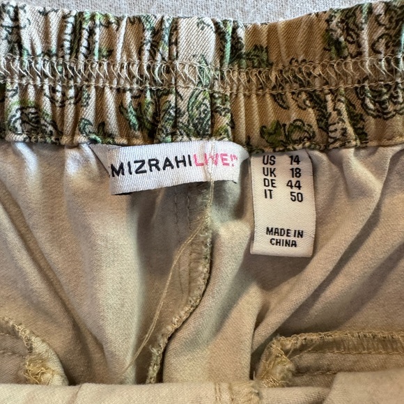 Issacmizrahi Size 14 Floral Patterned Women’s Shorts - Picture 3 of 6